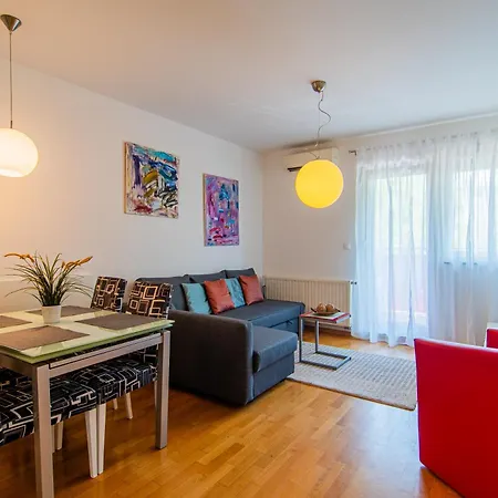 Flexible Selfcheckins 85 - Zagreb - Garage - Loggia - New Apartment Exterior photo