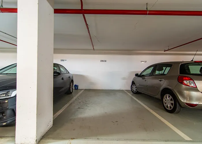 Flexible Selfcheckins 85 - Zagreb - Garage - Loggia - New