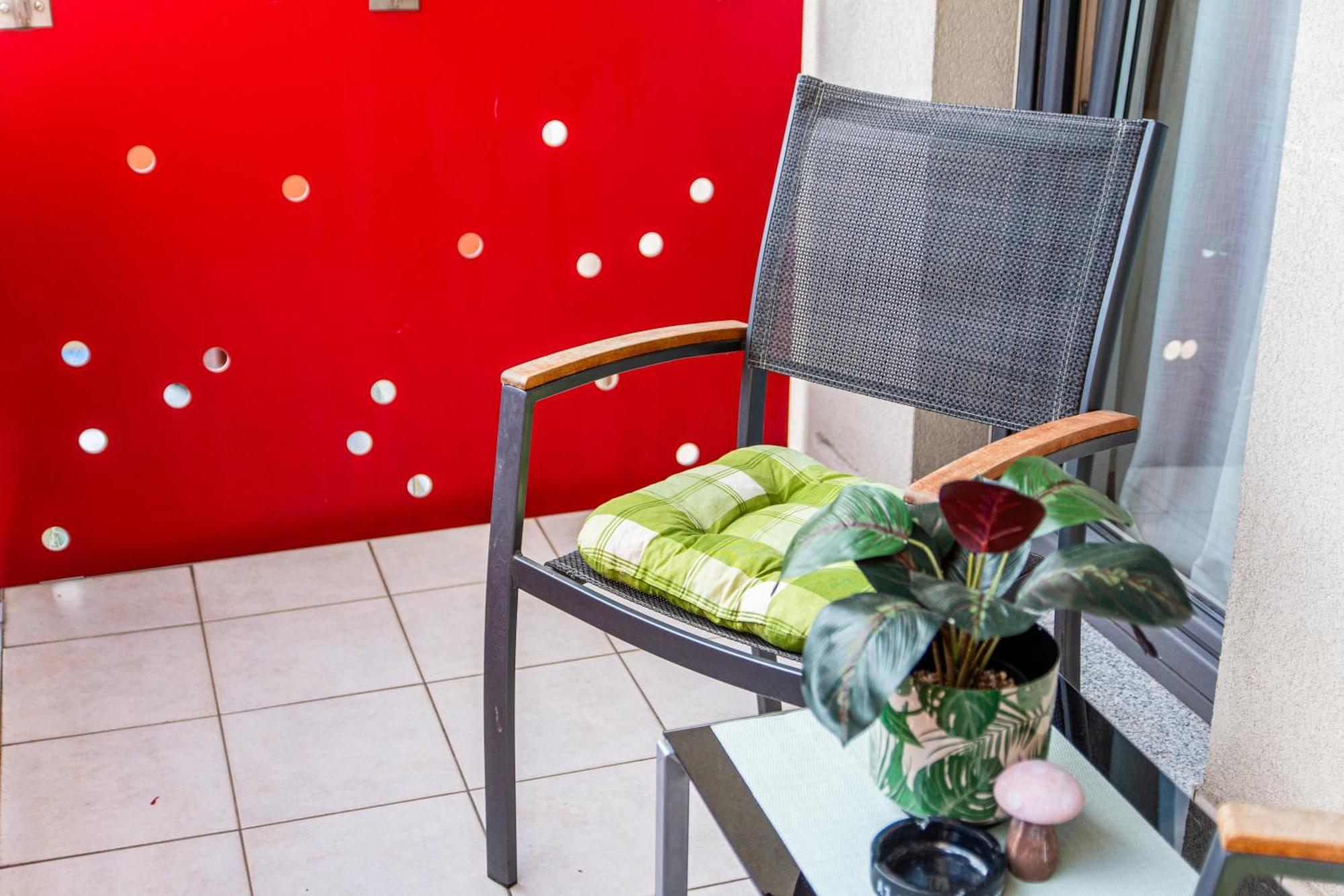 Flexible Selfcheckins 85 - - Garage - Loggia - New Zagreb