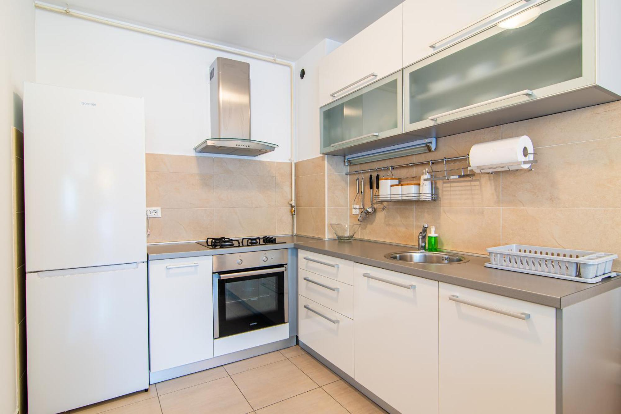 Flexible Selfcheckins 85 - - Garage - Loggia - New Appartamento *